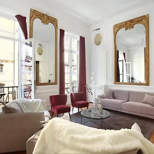 Apartment Residense Louvre Museum By Prestige, Paris